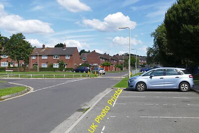 Foto 12x8 Field Road, Hawley Hawley \/SU8558 Blick nach Norden entlang der Field Road c2015