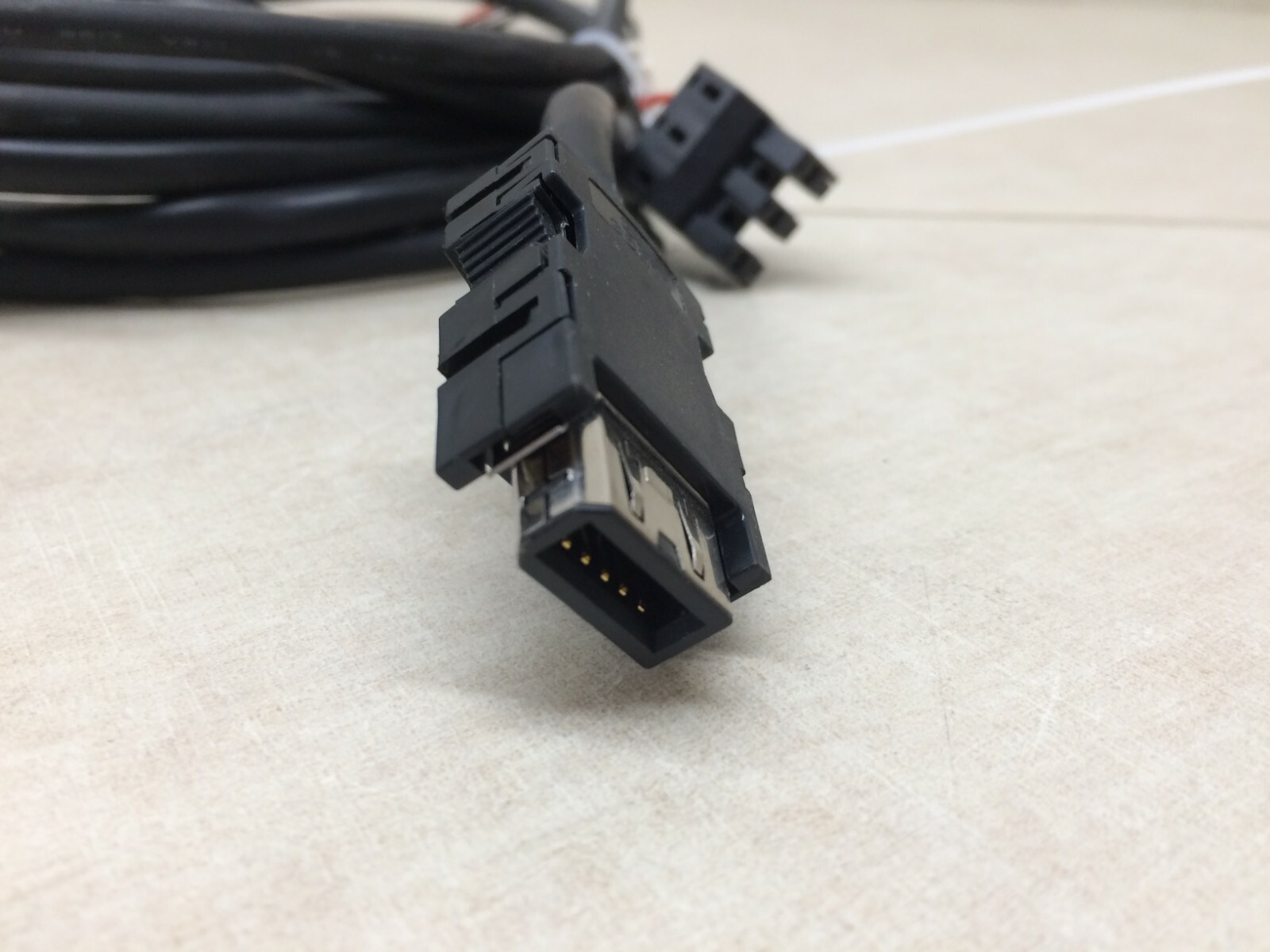 Pacco Mitsubishi Electric: Servoazionamento MR-J4-10GF Usato E Motore HG-KR13 - Affare Per Automazione - Foto 2