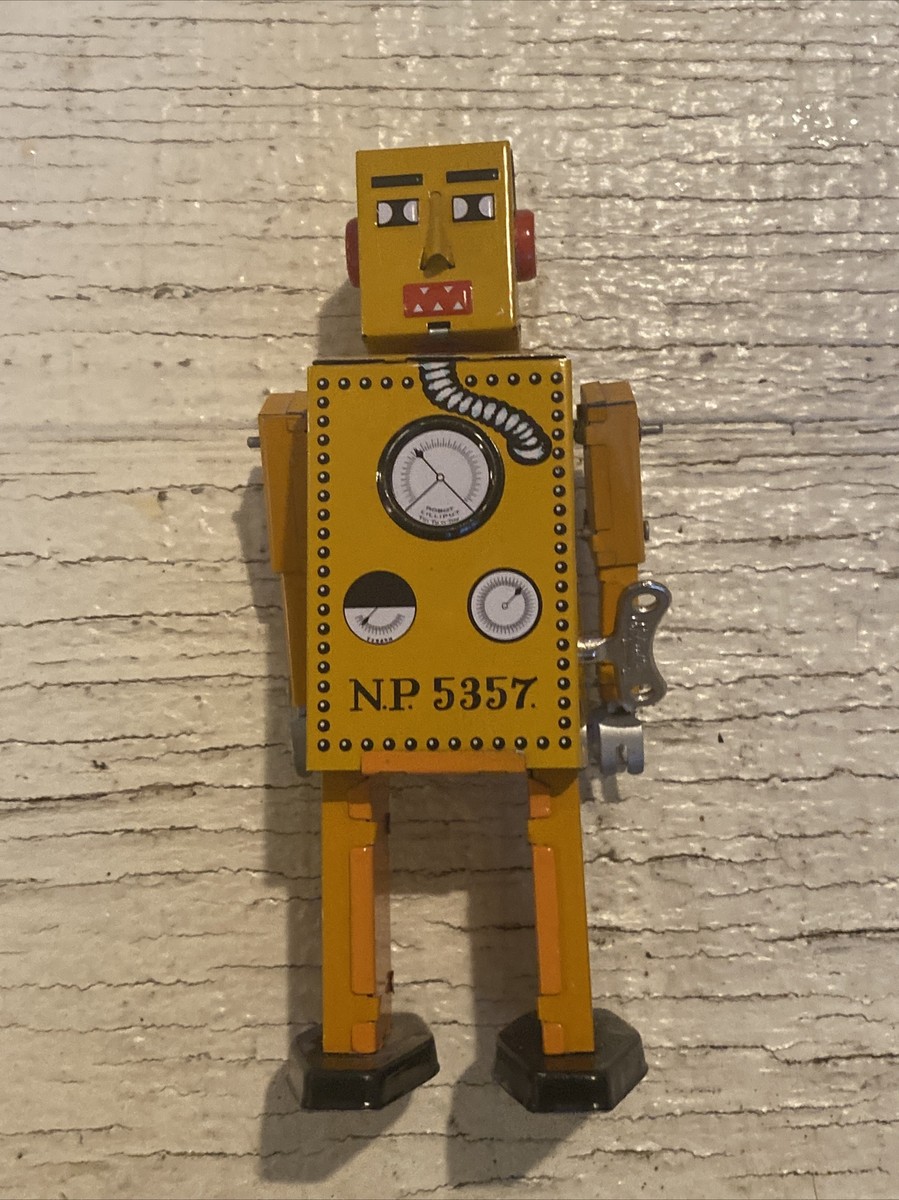 TIN WIND-UP ROBOT TIN WIND-UP ROBOT