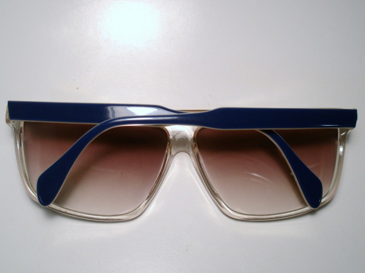 New Vintage 1990\'s Tura Blue Clear 760 A Gradiant Lenses Sunglasses Clear Retro-Vintage Low Bridge Fit Round Gradient Sunglasses  main image 2