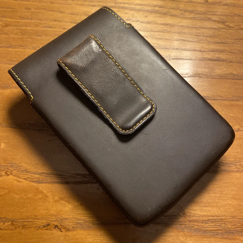 Funda de cuero con clip para cinturón Targus modelo CH046 funda para cámara para teléfono Foto 4 de 4