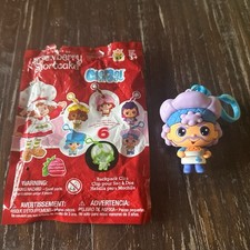 Strawberry Shortcake The Peculiar Purple Pieman PVC Bag Clip Chee Bee Blind Bag