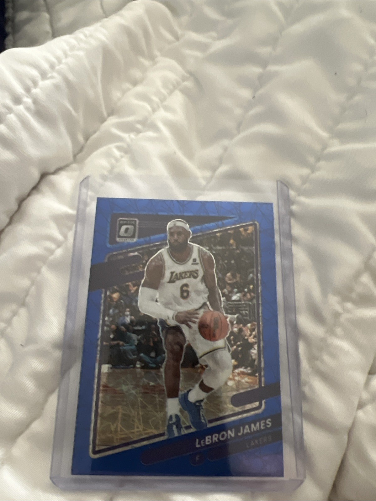 2021-22 Panini Donruss Optic - LeBron James #41 Blue Velocity Prizm