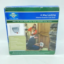 PetSafe 4-Way Locking Cat Flap Door Small for 1 - 15 lb Pets Box Damage NIB