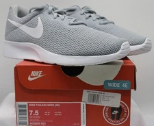 Nike Men's Tanjun  Running Shoe size 7.5 EXTRA WIDE breathable NEW Lightly Grey