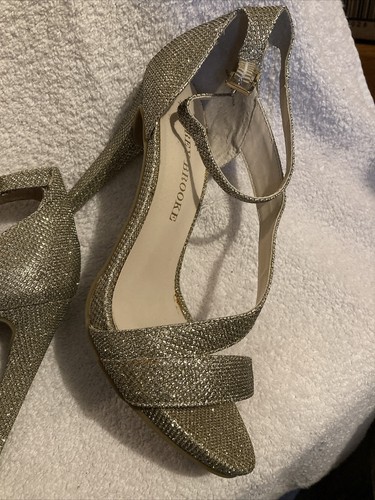 Audrey Brooke Slingback Gold Metallic Ankle Buckle Strap 4” Inches Tall Size 6 - Picture 3 of 9