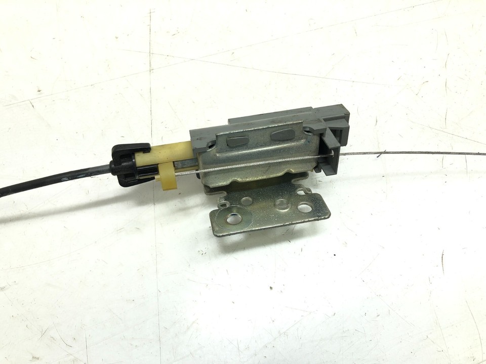 19972004 CORVETTE C5 FUEL FILLER GAS TANK DOOR OPEN RELEASE ACTUATOR