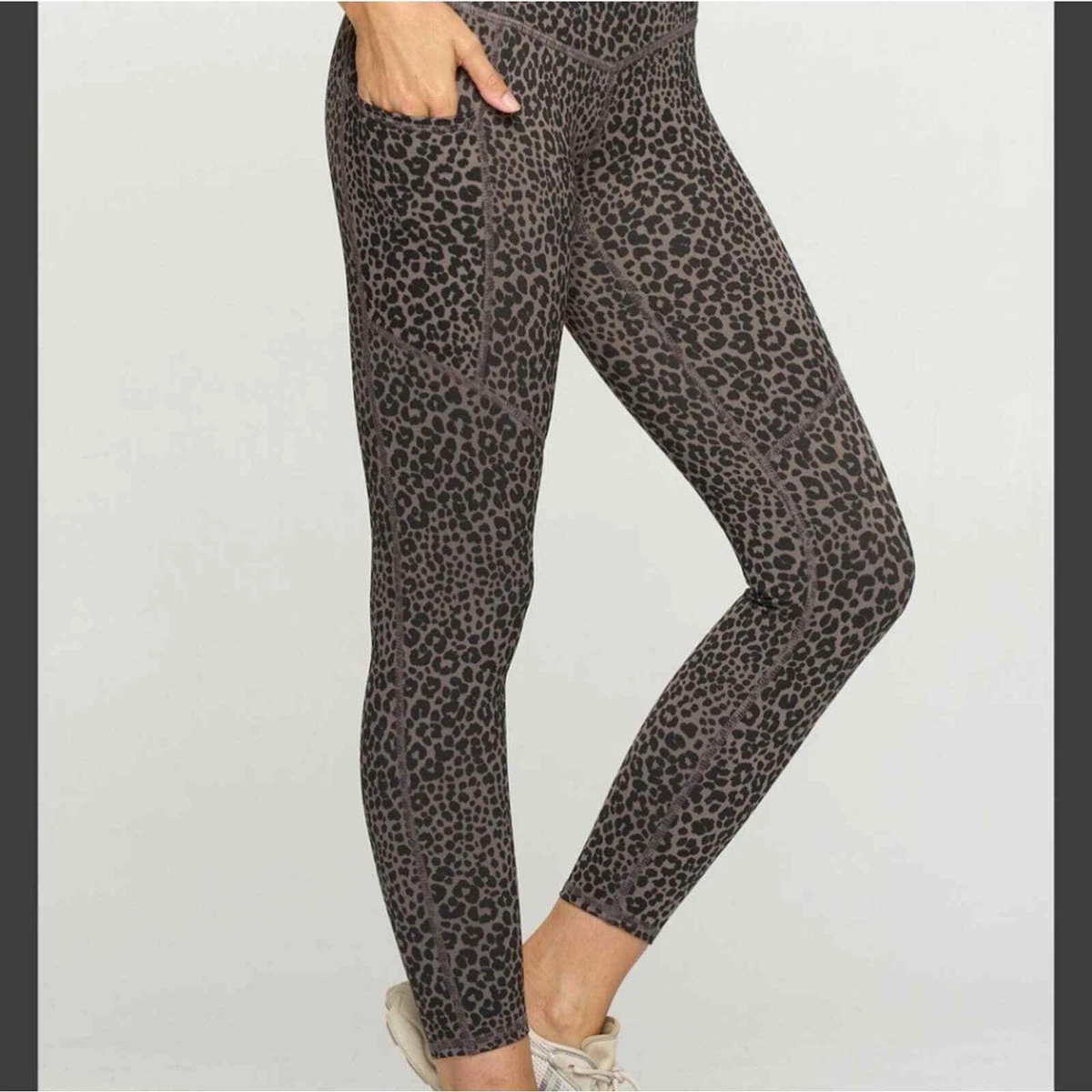 Animal print shop workout leggings