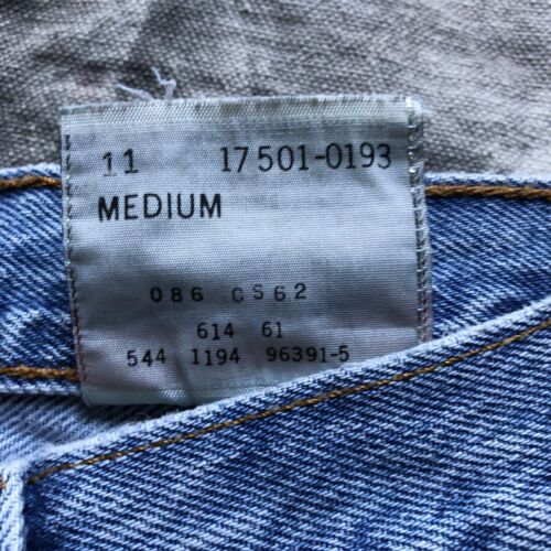 Vtg Levi’s 501 Jeans (28x31) Made In USA Women’s Light Wash Button Fly 90s - Picture 6 of 13