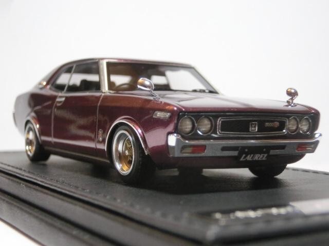 イグニッションモデル 1/43 日産 ロール 2000SGX C130 パープル 1/43 Ignition Model Nissan Laurel 2000SGX C130 Purple w/ Box