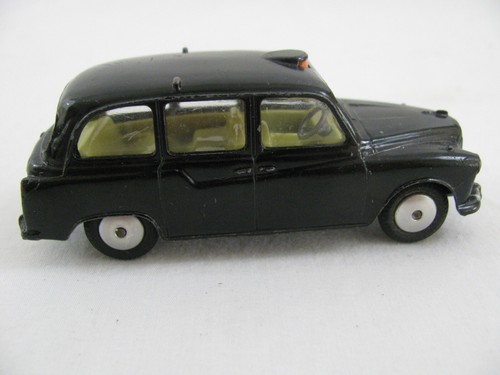 Vintage Corgi Toys Diecast 1/43 Scale Black Austin London Taxicab Car #418 VG - Picture 4 of 7