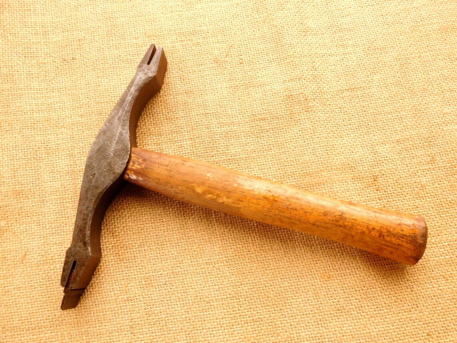 Brades double Sutch hammer vintage Bricklayer's tool top Masons