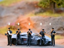 Miniature Figure Police Resting Eat Scale 1/64 or 1/87 for Diecast Diorama