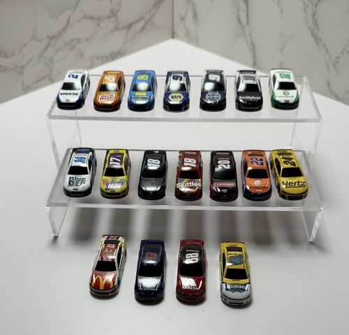 Lionel Racing Nascar Diecast 1/87 Scale 18 Cars 2019