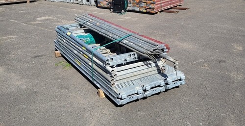 Gebrauchtes Baugerüst/ Dachfanggerüst Stahl 32m² Layher/Assco/MJ/Alfix - Bild 2 von 3