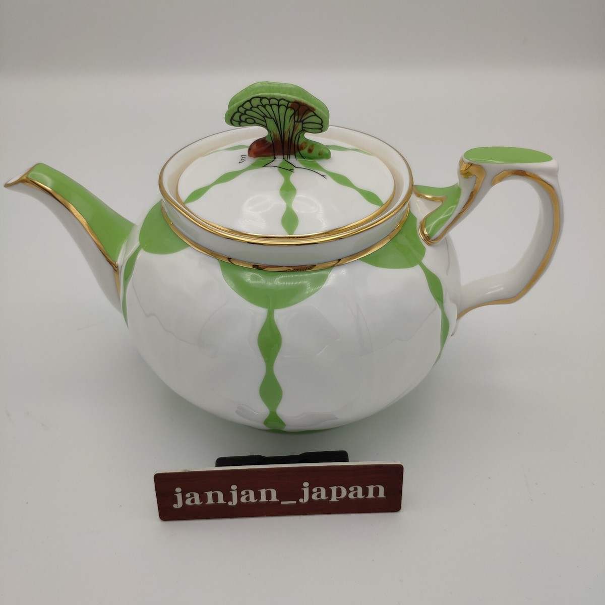 Aynsley Teapot Butterfly Pattern White & Green H:12cm 600ml 