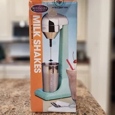 Nostalgia 2 Speed Retro Drink Mixer In Mint Green