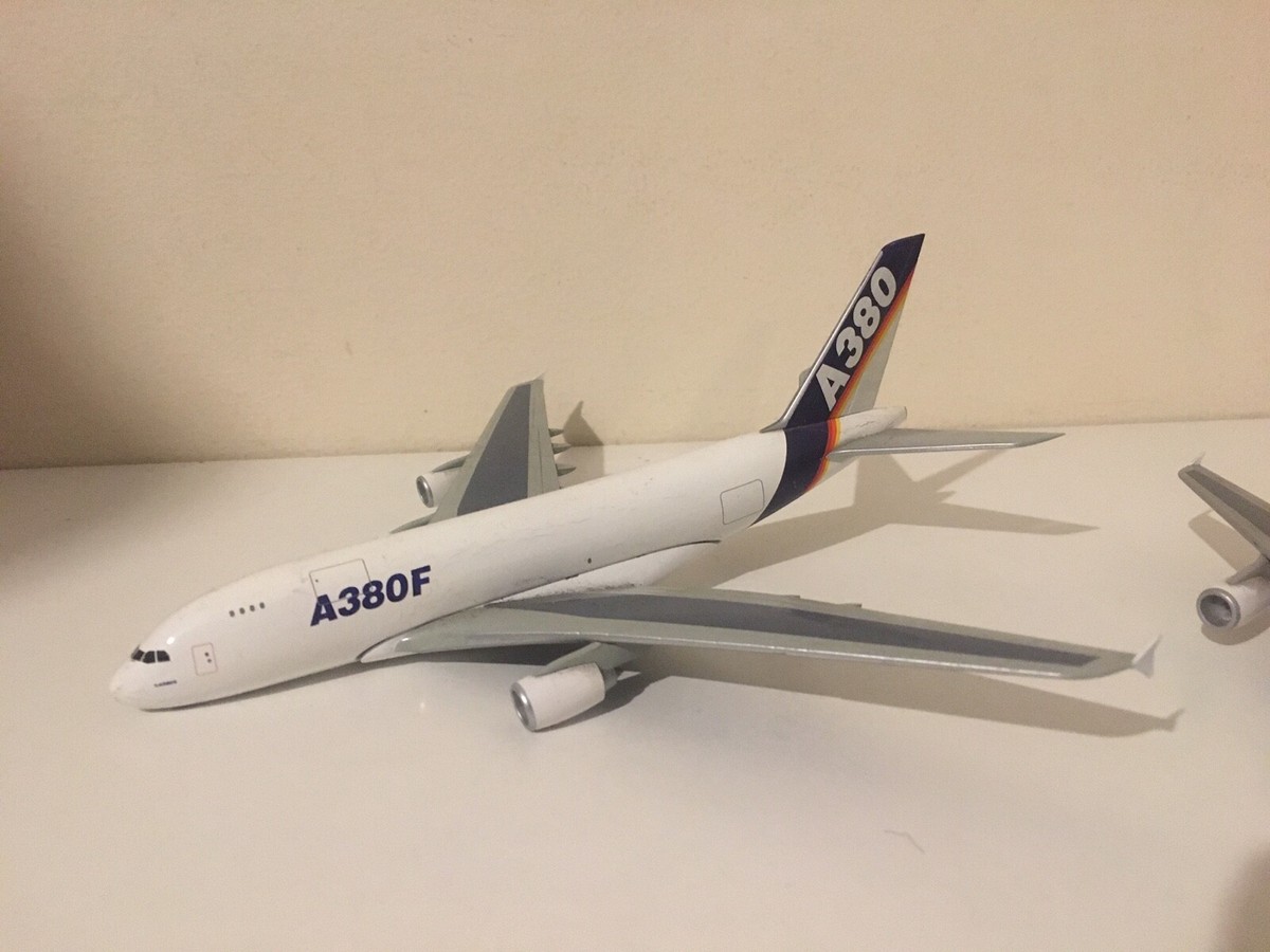 1/400 Dragon - Airbus A380 + A380F - In A380 / A380F Livery