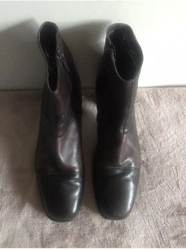 Clarks Ankle Boots Brown Leather Small Block Heel 4.5 Ex/Cond Read Description - Picture 7 of 10