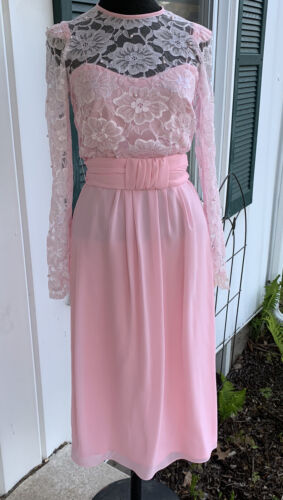 Miss Elliette Dress Size 6 Pink Lace Beaded Bodic… - image 1