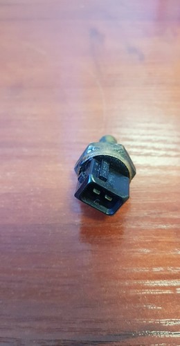 BMW 1 3 5X3 X5 SERIE E46 E60 E81 E87 E90 Temperatursensor Wasser/Öl 1433076