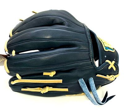 Wilson Staff DUAL TEDDY BEAR LOGO Pro Stock Infield Baseball Glove
