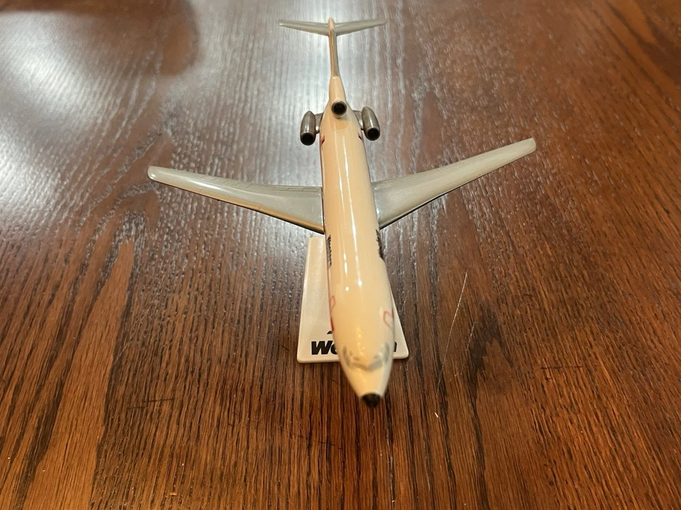 Modelo de escritorio Snapfit Western Airlines 727-200 escala 1/200 miniatura de vuelo sin usar, en caja Foto 2 de 4