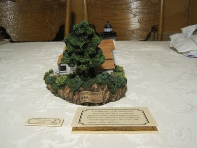 2009 HARBOUR LIGHTS LIGHTHOUSE #379 POINT SAN LUIS OBISPO, CA #540/1200 SIGNED