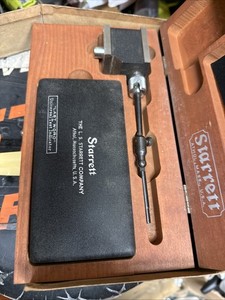 Starrett 657EZ Magnetic Base and Post Assembly Indicator 25-131J w/ Case