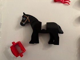 LEGO Castle: Wolfpack Renegades 6038 with Red saddle Excellent condition Vintage