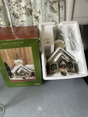 NEW RETIRED DEPT 56 SIMPLE TRADITIONS WHISPERING PINES CHAPEL LIGHTED 6.5X6X11''