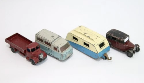 4 X Vintage Dinky Toys taxi 36g Caravan 190 Bus 295  Austin lorry 432  truck