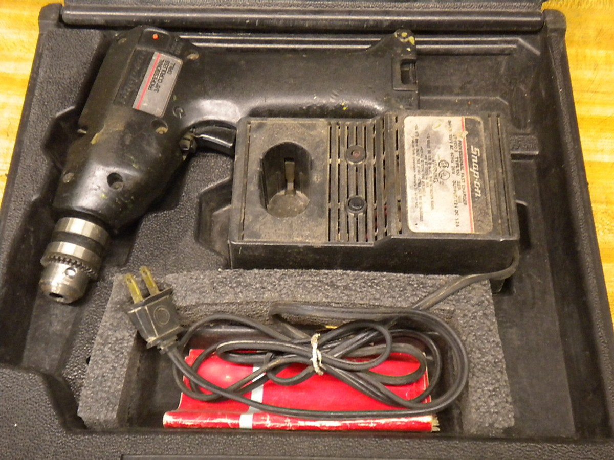 Snap On v cordless driver battery charger case manual