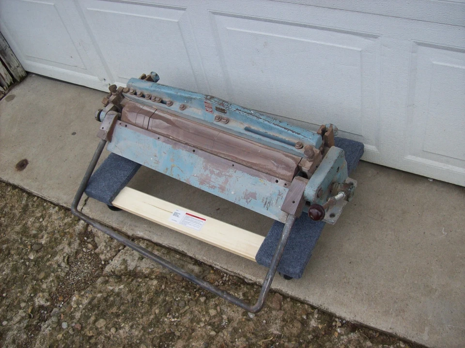 USED Berkroy 24" Sheet Metal Finger Brake B90 - Image 2 of 4