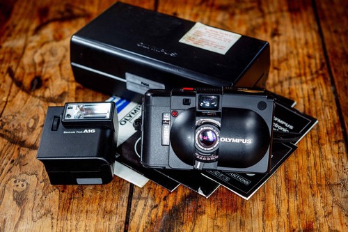 Olympus XA2 35mm F2.8 Rangefinder /A16/ Rare Leather VIP Set / Box / Documents - Photo 15/18