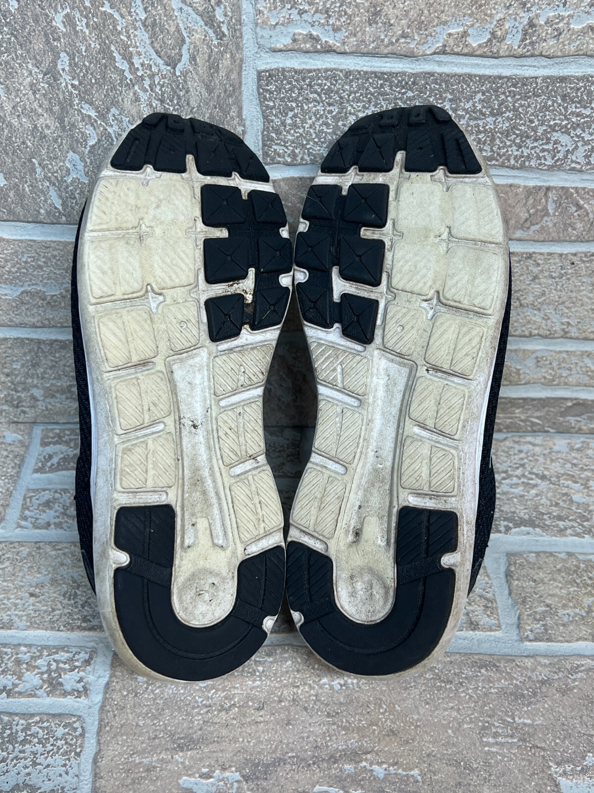 Under Armour UA Surge 2 Running Training Womens Sport Sneaker 3022605-001 Sz 8.5 thumbnail 8