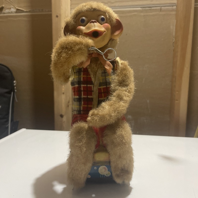 ALPS Circus Monkey ape Bubble Blowing JAPAN vtg tin toy