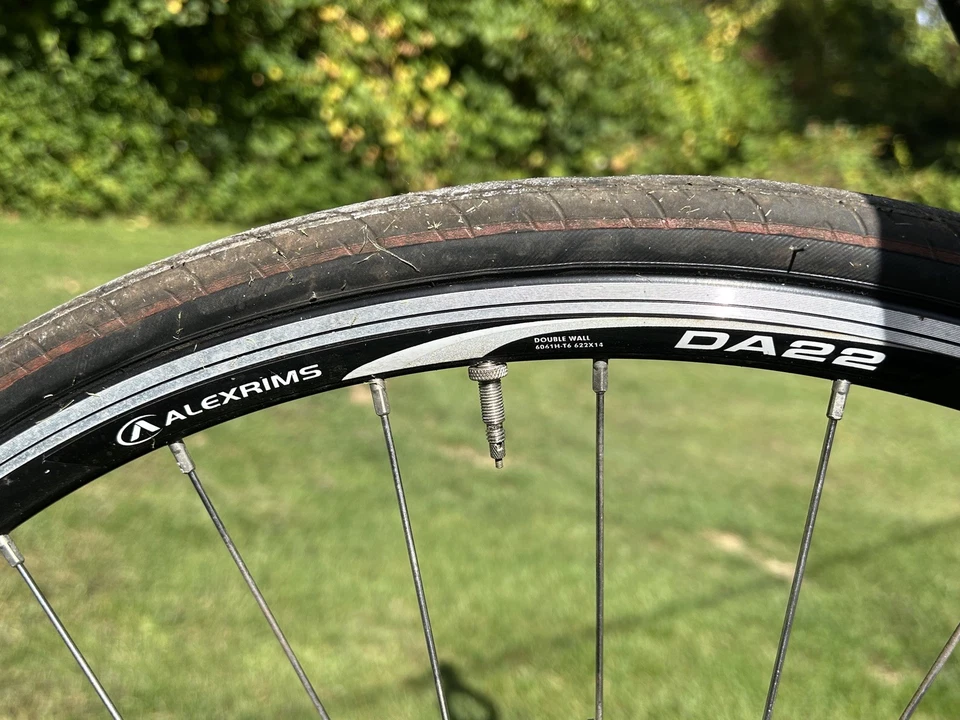 Womens Felt brand red road bike used for sprint triathlons  - Image 4 of 4