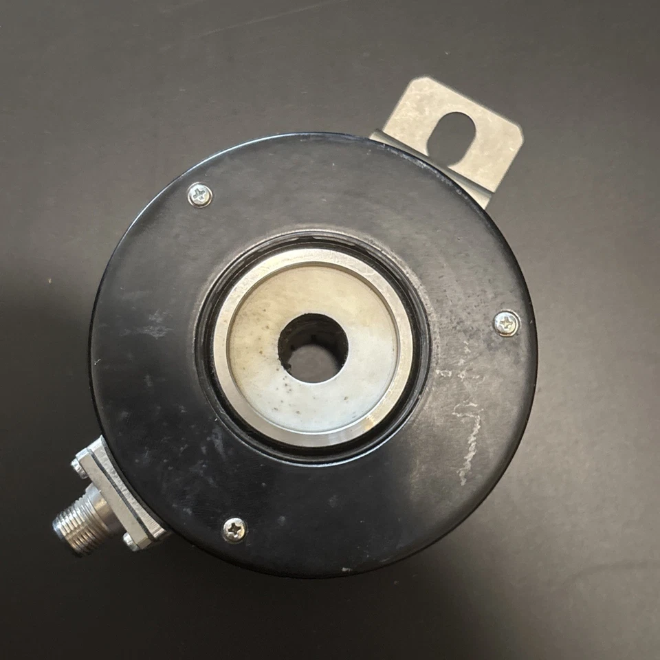 Codificador de eje hueco Kubler Turck T8.A02H.64AE.2048.P13B0 5-30 VDC Foto 4 de 4