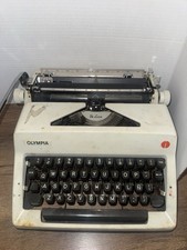 Olympia De Luxe Typewriter Spanish Keyboard Ñ Made In Germany  Case An Tested  thumbnail
