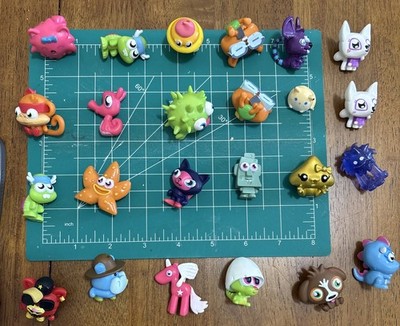 Moshi Monster s Plastic Mini Action Figures Mixed Lot - 24 Some Rare