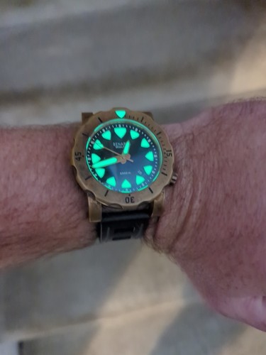 Benarus Megalodon Bronze Diver's watch. 2500m. Swiss ETA 2824-2. Nice Patina! - Picture 4 of 10