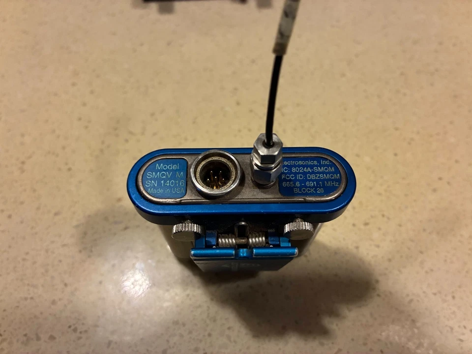 Receptor híbrido digital Lectrosonics UCR411a - Bloque 26 (10002) Foto 3 de 4