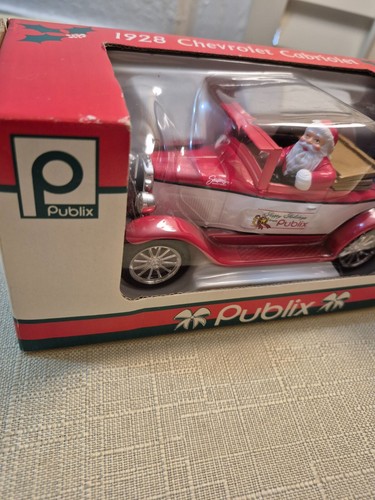 Publix Christmas Holiday 1928 Chevrolet Cabriolet Bank Limited Edition 1999 - Picture 4 of 12