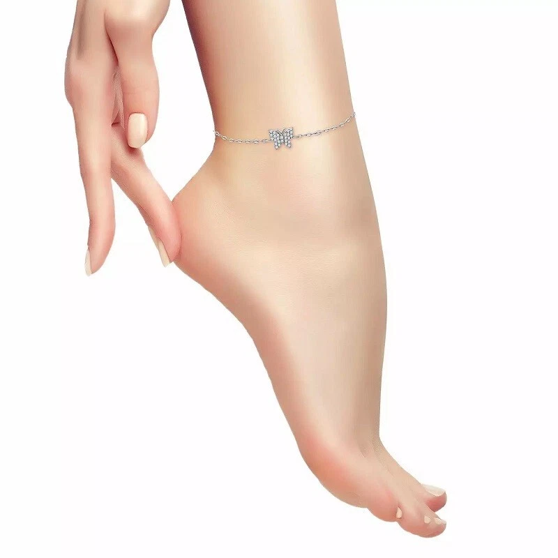 Tobillera de cadena de mariposa de diamantes CVD creada en laboratorio para mujer en oro blanco puro de 10K Foto 2 de 4