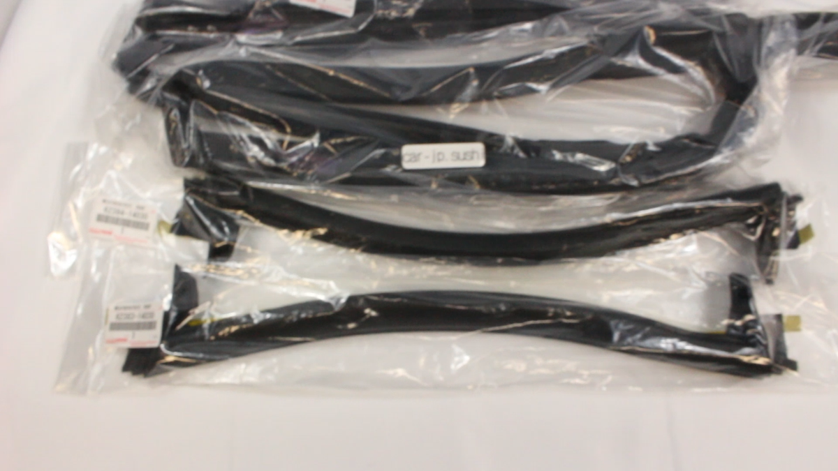 Toyota Genuine Supra JZA80 MK4 Removable Roof Weatherstrip & Targa