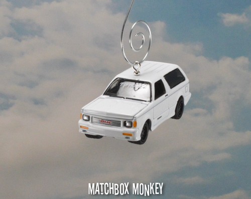 GMC Typhoon Frost White Custom Christmas Ornament 1/64 BroncoII Jimmy K5 Adorno - 第 3/7 張圖片