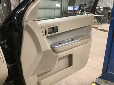 ESCAPE    2011 Front Door Trim Panel 316591