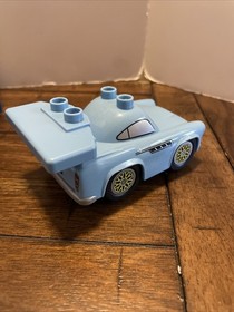 LEGO DUPLO 5828 Big Bentley Disney Pixar Cars 2 Set Lightning McQueen Mater Finn