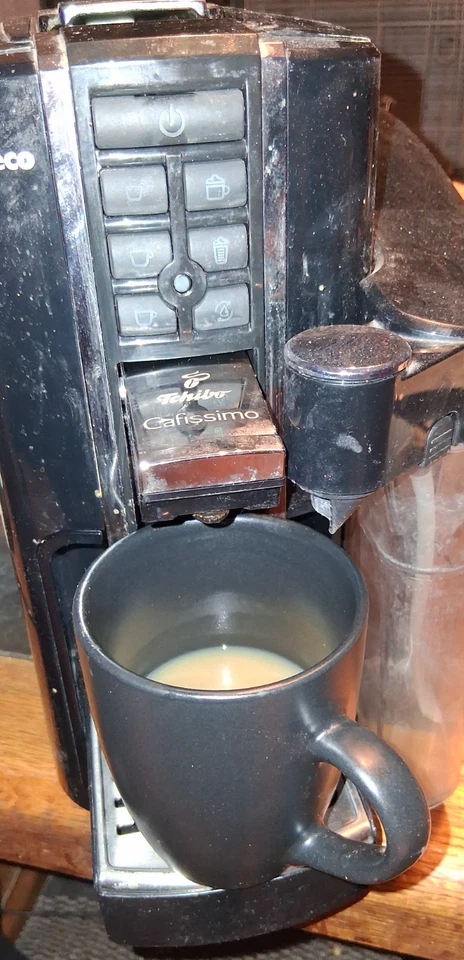 Saeco Tchibo Cafissomo HD8603 Kapselmaschine mit Milchtank u. 32 Kapseln - Bild 2 von 4